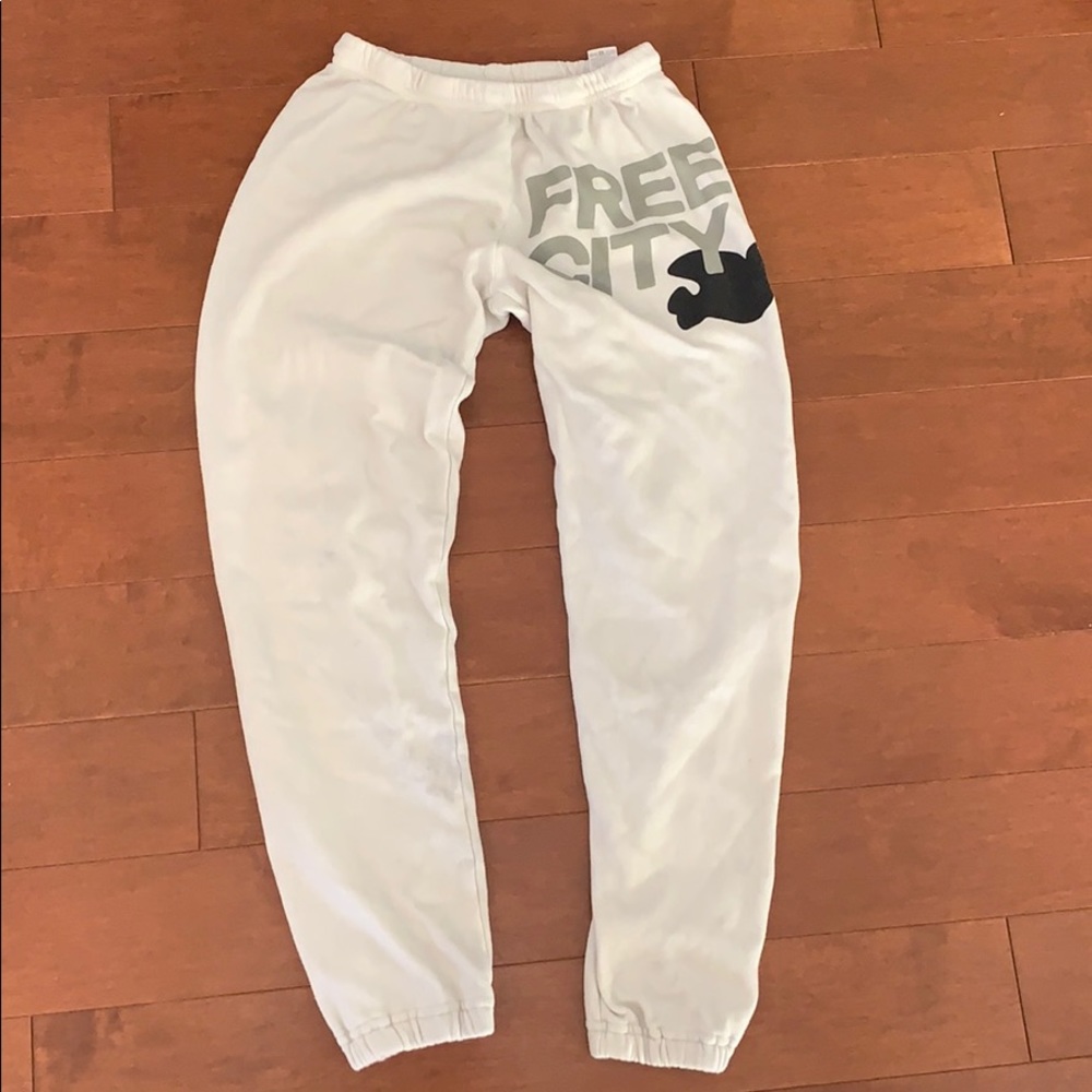 COPY - Free City Cream Sweatpants